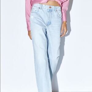 Zara Light Blue Ripped Mom Jeans Size 4 *